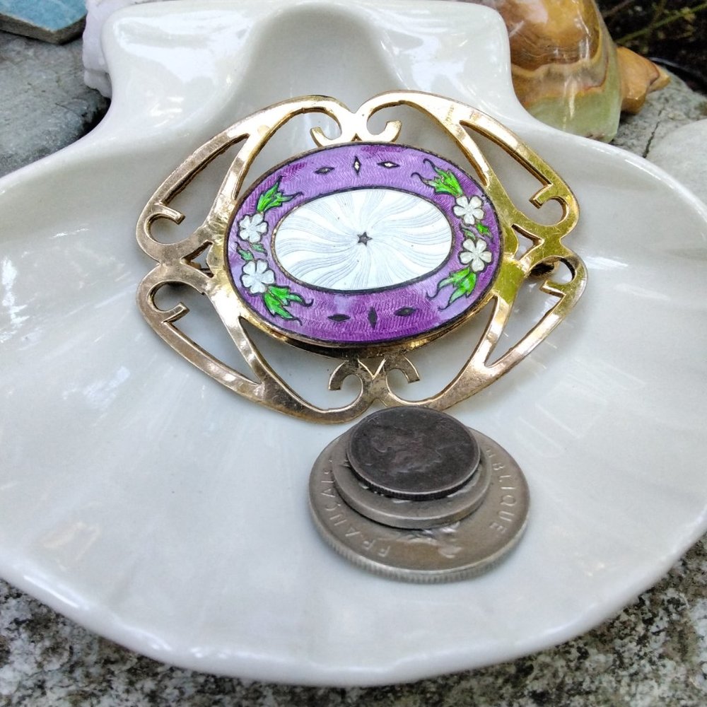 Late Victorian Circa 1890's Enamel and Brass Sash Brooch - Picture 4 of 7